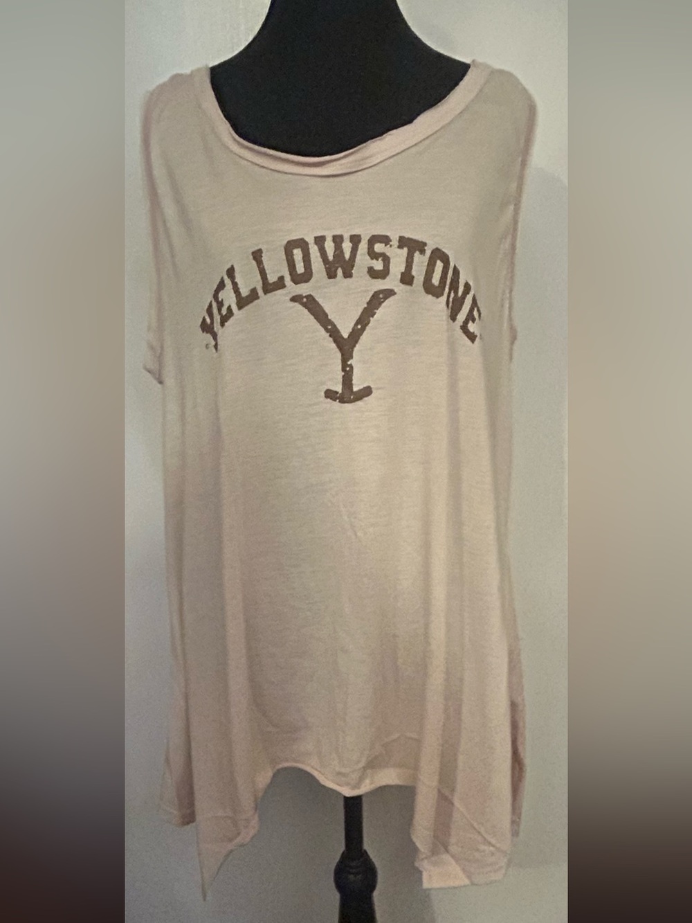 Yellowstone Women's relaxed oversized Muscle Tee in Light Beige